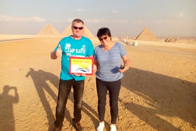 Day trip to Cairo by bus from Sharm el Sheikh - Lunch, language groups, and the guides