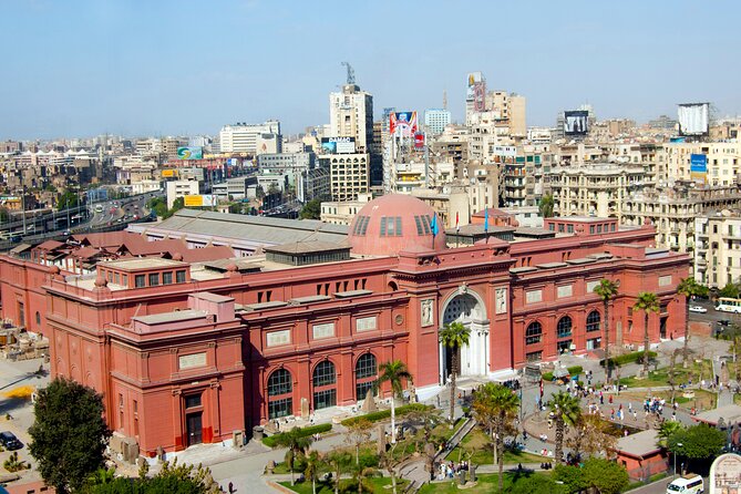Day Trip to Cairo from Hurghada by Bus with Lunch & Guide - Guide quality and the human side of the day