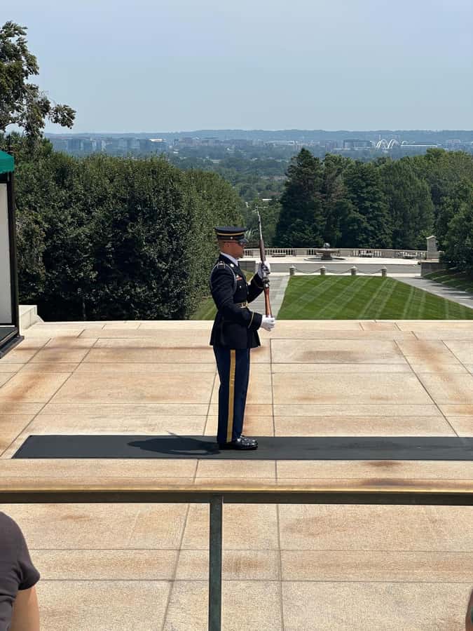 DC: Hop-On Hop-Off with 17 Stops plus Arlington Walking Tour - When this tour is not the best choice