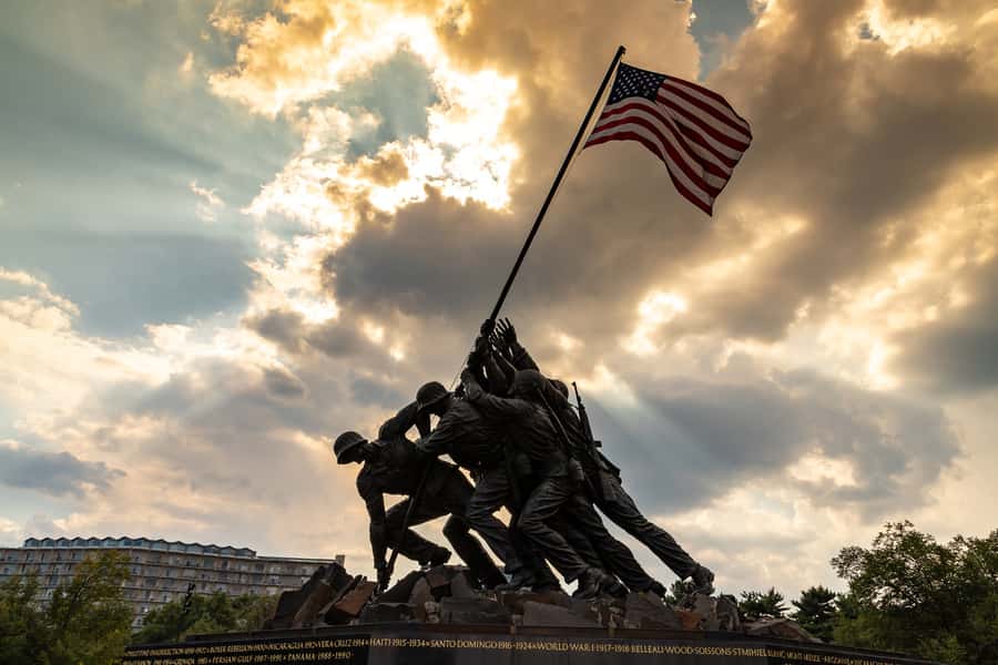 DC: Hop-On Hop-Off with 17 Stops plus Arlington Walking Tour - How to plan one day without rushing