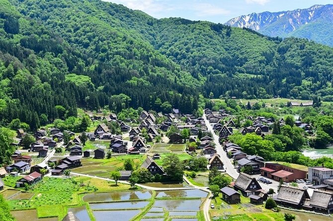 Departing from Takayama [Regular sightseeing bus] World Heritage Sites Shirakawago and Gokayama Ainokura - Ainokura: a quiet first look at Gokayama