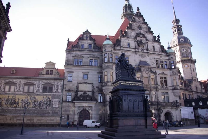Dresden: 10-Hour-Tour from Berlin by VW-Bus - Who should book this Dresden day trip?