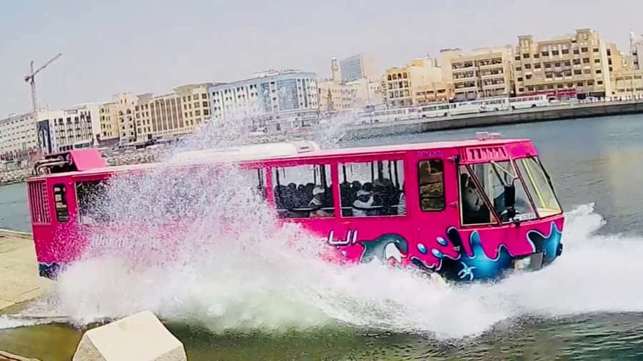 Dubai: Old town tour with Wonder Bus, souks, Creek and Guide - What the guide adds