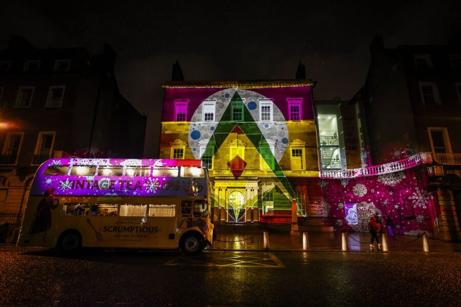Dublin: Christmas Lights Festive Bus Tour with Afternoon Tea - A Christmas bus ride with more than just city views