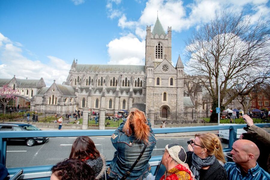 Dublin: Hop-on Hop-off Bus Tour - The cathedral quarter and Guinness route
