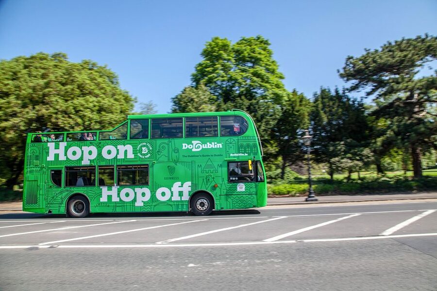 Dublin: Hop-on Hop-off Bus Tour - Phoenix Park and the longer ride