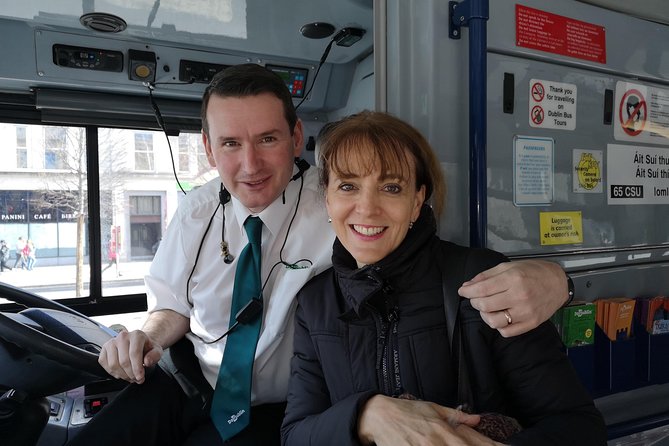 Dublin Hop-on Hop-off Bus Tour - Live Tour auf Deutsch - Teeling Whiskey and Guinness Storehouse