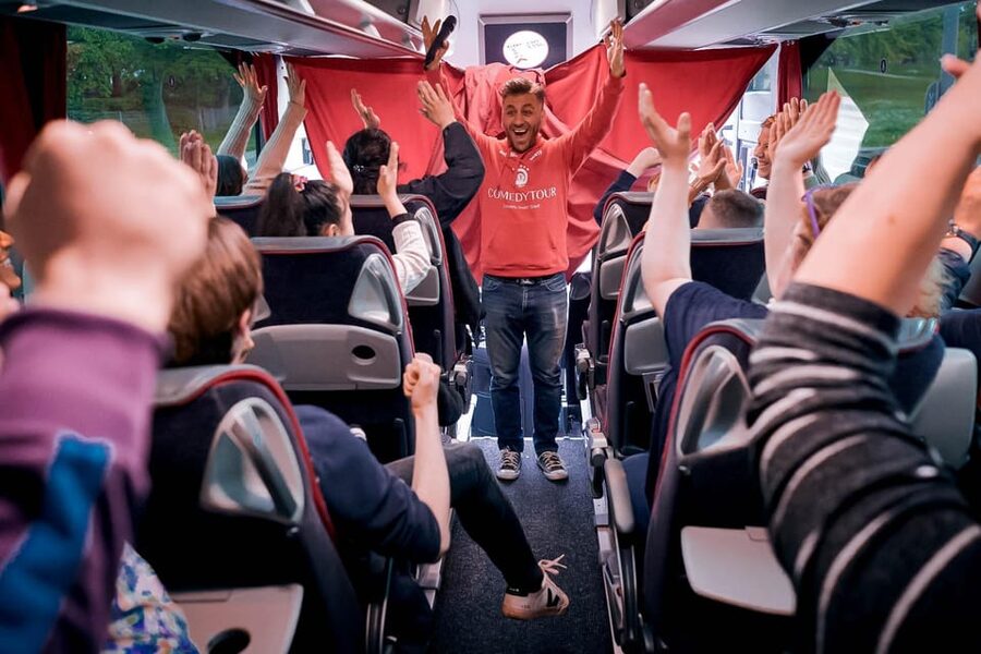 Düsseldorf: 1.5-Hour Comedy Bus Tour - Is this Düsseldorf comedy tour worth booking?