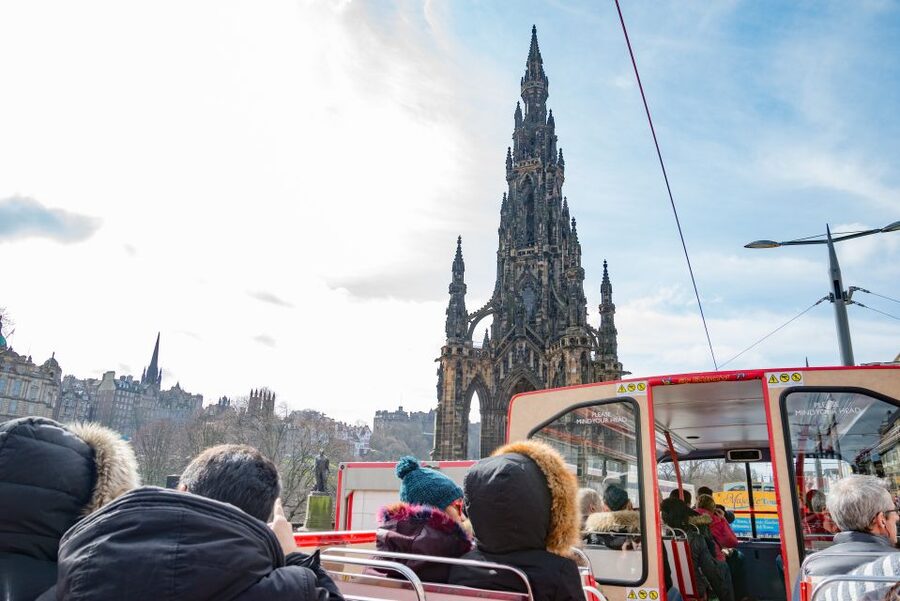 Edinburgh: Hop-On Hop-Off Bus Pass with 3 City Tours - What the $33 price really buys you