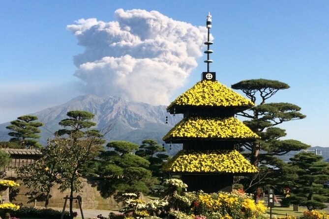 Explore Kagoshima Sightseeing Spots by Kagoshima City View Bus - Kagoshima Aquarium: A strong finish by the water