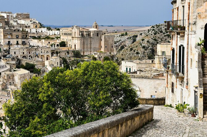 FAST TO MATERA: Guided Tour with bus, from Bari - Your three hours in Matera