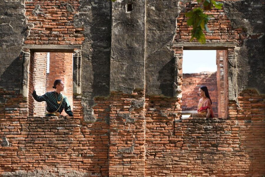 From Bangkok: Ayutthaya Historical Day Tour by Bus - How much history will the guide add?