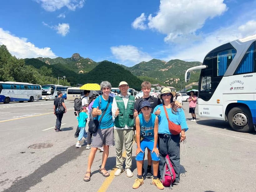 From Beijing: Two Badaling Great Wall Bus Tour w Tickets - The day in six useful points