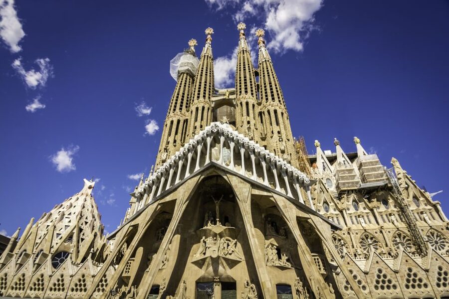 From Costa Brava: Barcelona and Antoni Gaudí's Work Bus Tour - Casa Batlló and Gaudí’s city-center work