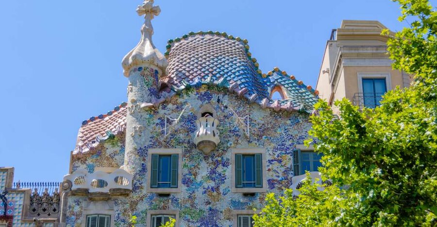 From Costa Brava: Barcelona and Antoni Gaudí's Work Bus Tour - The Costa Brava pickup and ride into Barcelona