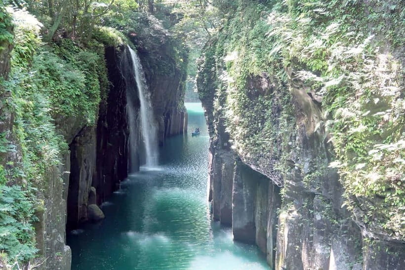 From Fukuoka: Mythical "Takachiho" Day Trip by PRIVATE Bus - The 8:00 AM departure from Fukuoka