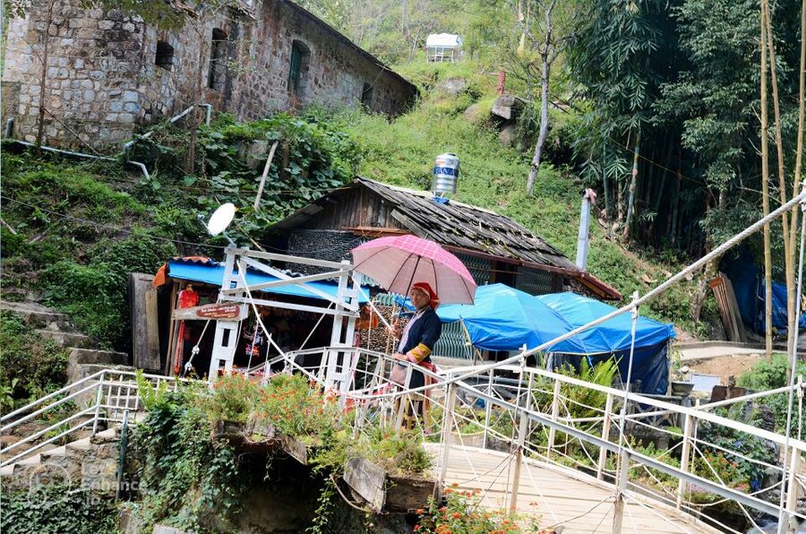From Hanoi: 2-Day Sapa-Fansipan Peak & Trek & Ha Giang Bus - How the transport choices affect the value
