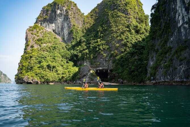 From Hanoi: 2D1N Ha Long Bay Deluxe Cruise with Bus Limousine - The return to Hanoi and the practical trade-offs