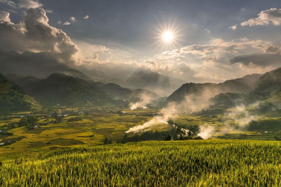 From Hanoi: Sapa 2D1N Hotel overnight by Morning bus - The morning bus from Hanoi to Sapa