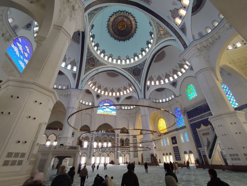 From Istanbul: Guided Europe and Asia Tour by Bus and Boat - Who will get the most from this route?