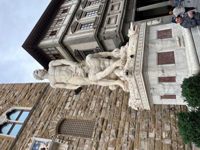 From Livorno: Guided Day Trip to Florence and Pisa by Bus - Piazza della Repubblica and your hour of free time