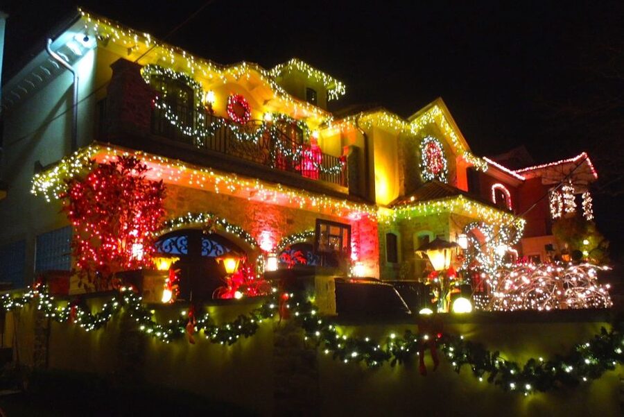 From Manhattan: 4-Hour Christmas Lights Luxury Bus Tour - The ride back through Greenwich Village and Midtown