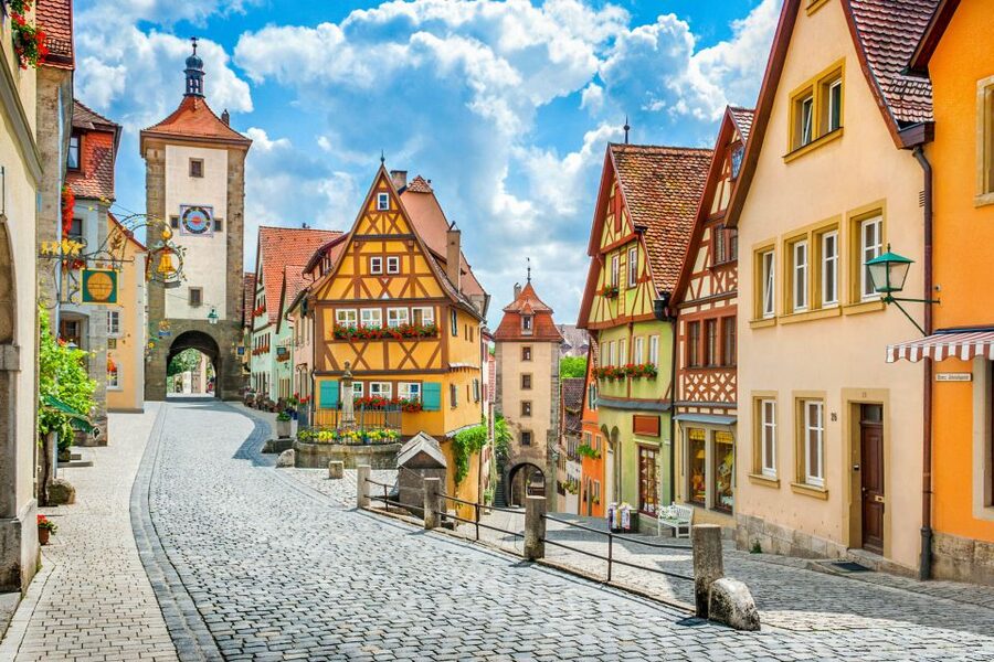 From Munich: Rothenburg and Romantic Road Day Trip by Bus - Harburg Castle and its steep medieval approach