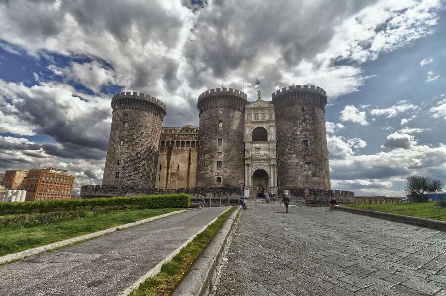 From Naples: Half-Day City Walking & Bus Tour Gulf of Naples - Spaccanapoli and the Greek street plan