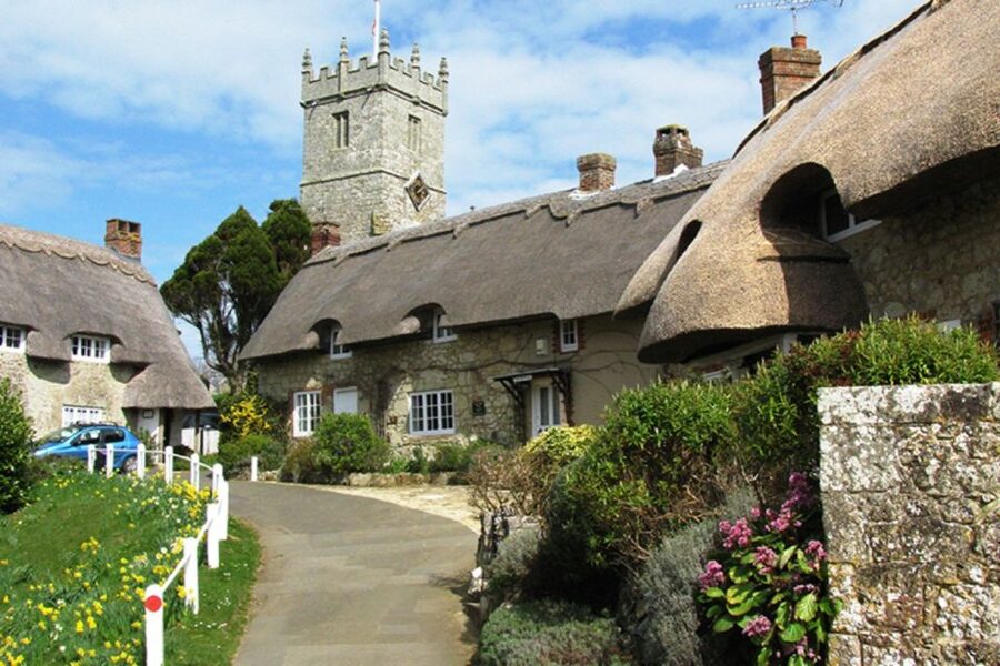 From Portsmouth: Isle of Wight Day Tour by Bus and Ferry - Practical tips for a smoother day