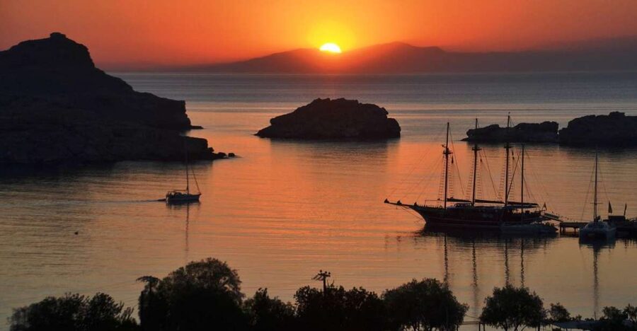 From Rhodes City: Evening Bus Trip To Lindos - Why an evening visit works so well in Lindos