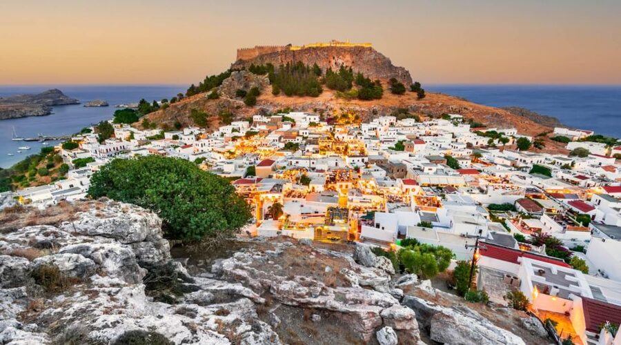 From Rhodes City: Evening Bus Trip To Lindos - Dinner, shopping, and the evening atmosphere
