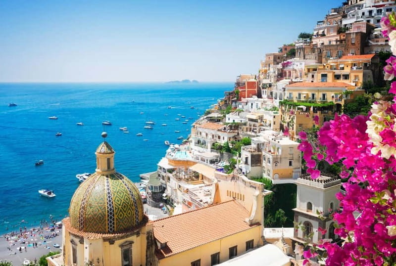 From Rome: Pompei & Sorrento| Expert Guide and Exclusive Bus - Entering Pompeii with a guide