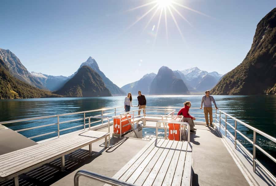 From Te Anau: Milford Sound Premium Bus Tour and Cruise - Milford Sound arrives with a change of scale