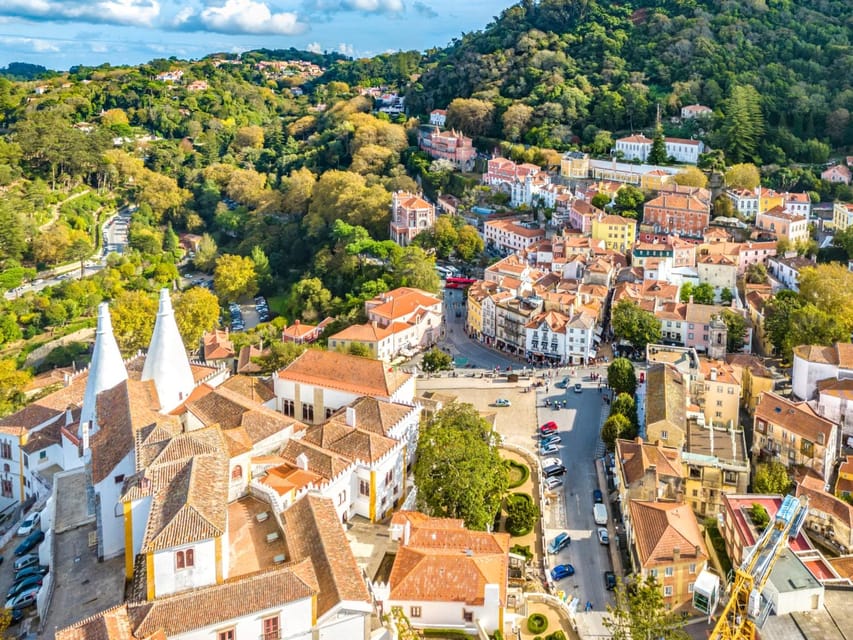 From/To Lisbon: Sintra Hop-on Hop-off Tickets + Audio Guide - The audio guide gives the day some context
