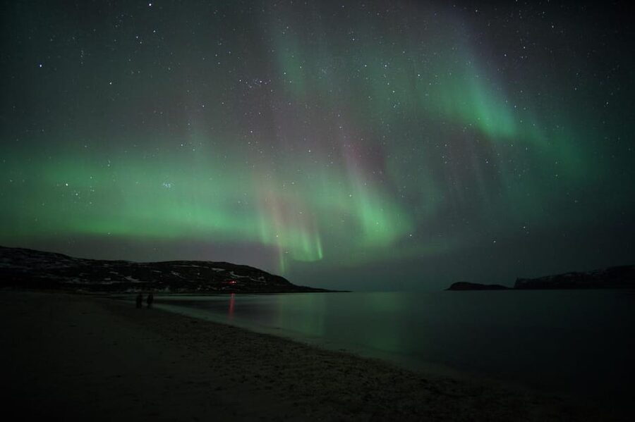From Tromsø: Aurora Bus Tour with Snacks, Photos, and Drinks - Should you book the Polar Adventures experience?