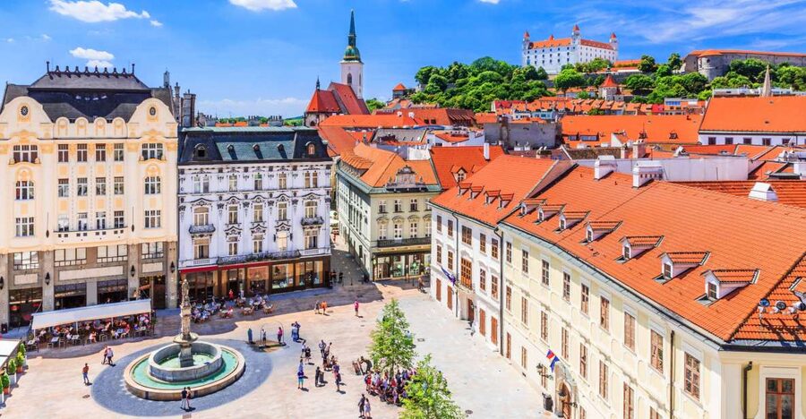 From Vienna: Roundtrip Bus to Bratislava with Walking Tour - Key points to know before booking