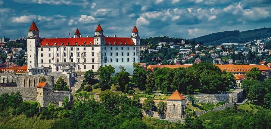 From Vienna: Roundtrip Bus to Bratislava with Walking Tour - Why Bratislava works so well as a day trip from Vienna