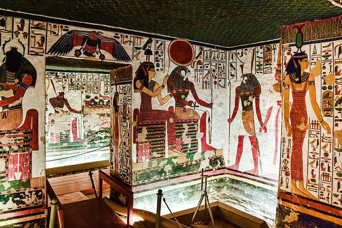 Full-Day Super Luxor Valley of Kings Tour from Hurghada by Bus - The west bank connects tombs, temples, and royal memory