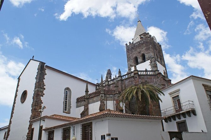 Funchal Hop-On Hop-Off Tour 3 in 1 - Key points before you board