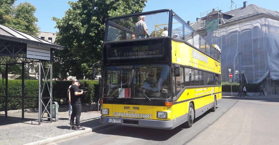 Fürth: City Sightseeing Bus Tour - The convertible bus experience in real weather