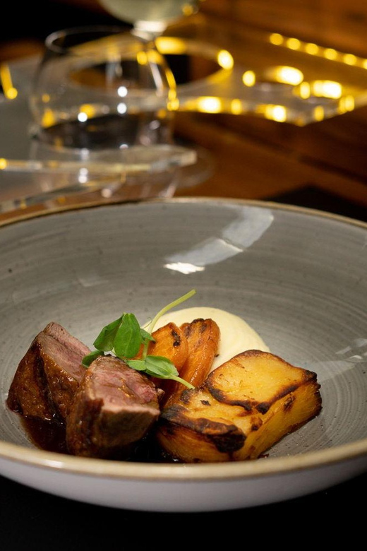 Gastronomic 6-course fine-dining dinner on Luxury London Bus - Practical booking advice for 25 Victoria Embankment