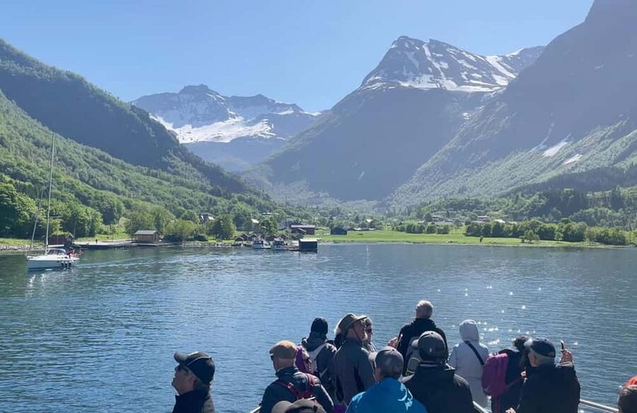Geiranger to Ålesund Bus Tour (one way) - What the $125 price really buys