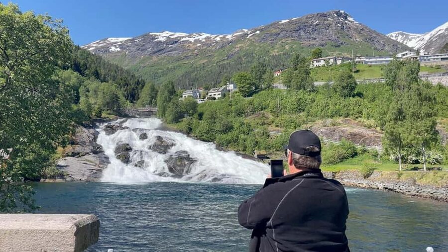 Geiranger to Ålesund Bus Tour (one way) - Comfort, weather, and what to bring