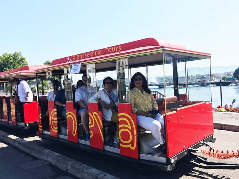 Geneva: Hop-on Hop-Off Bus & Scenic Mini-Train Tour - See the Left Bank, Jet d’Eau, and Flower Clock