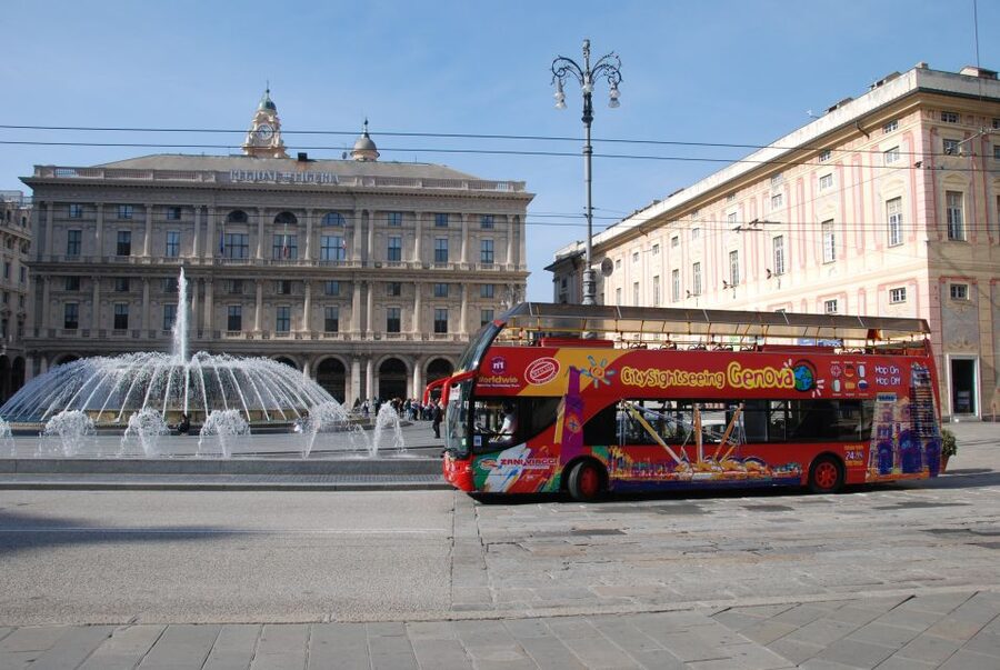 Genoa: Hop-on Hop-off Tour Ticket - Why the bus works well in Genoa