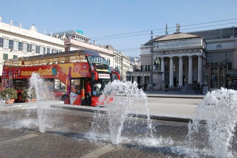 Genoa: Hop-on Hop-off Tour Ticket - Blue Route: the port, city center, and Boccadasse