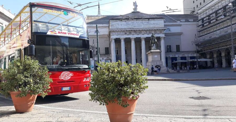 Genoa: Hop-on Hop-off Tour Ticket - The audio guide, app, and boarding process