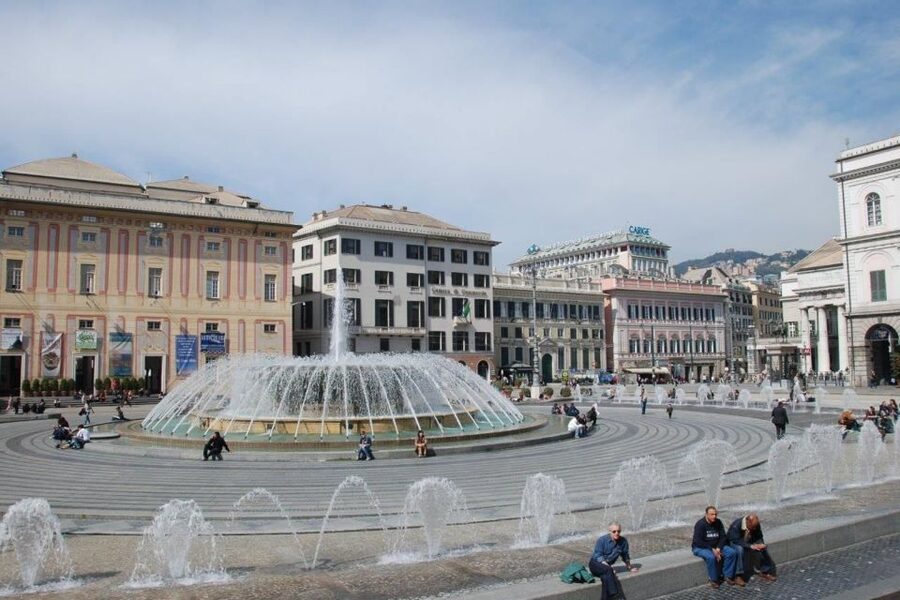 Genoa: Hop-on Hop-off Tour Ticket - Red Route: Genoa’s old center and major monuments