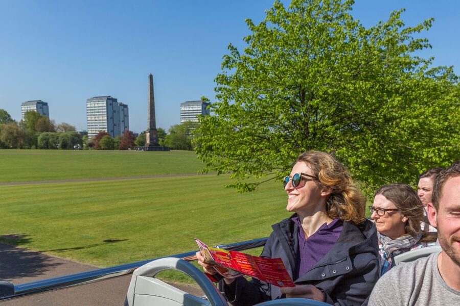 Glasgow: City Sightseeing Hop-On Hop-Off Bus Tour - Starting at George Square and the cathedral