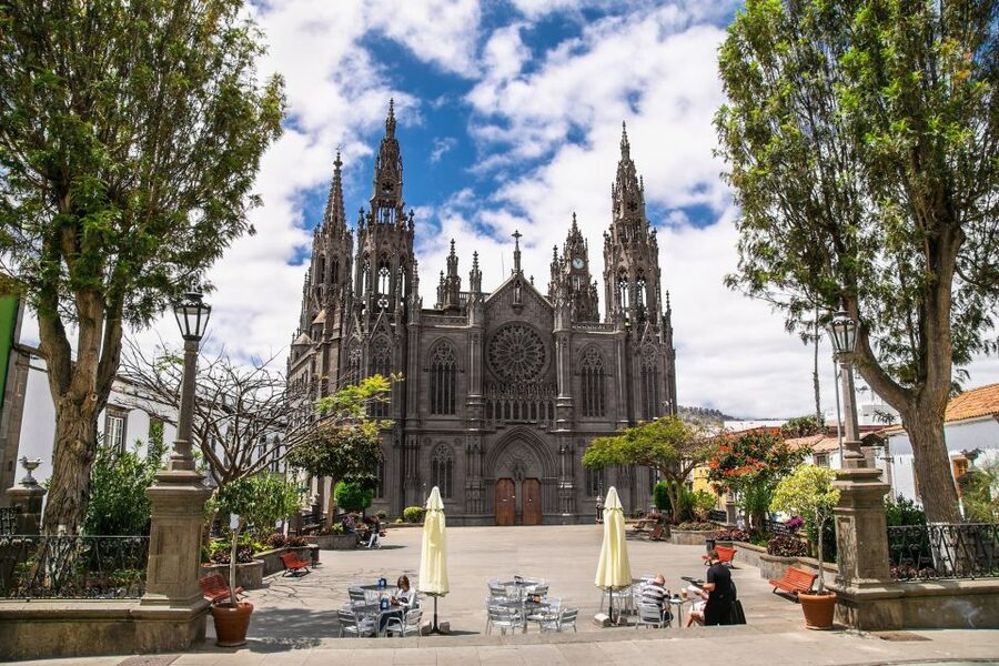Gran Canaria Highlights Full-Day Tour by Bus - Valleseco lunch with mountain views